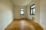 #Nur WG geeignet #Altbau #Einbauküche #Modernes Tageslichtbad #Balkon #Innenstadtlage #Bahnhofsnähe