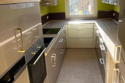 Grundsanierte 4-Raum-Wohnung mit Balkon in Schwabhausen bei Gotha 4 zimmer