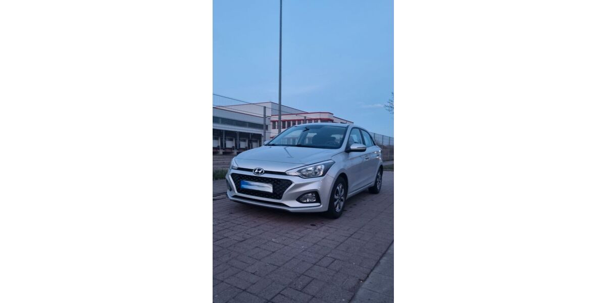 Hyundai i20 110.000 km 9.700 &euro; Gotha 99867