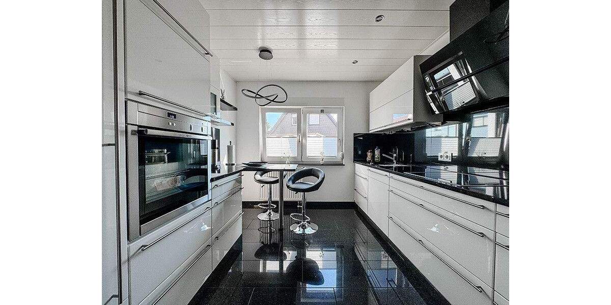 Mehrfamilienhaus, Wohnhaus Gotha - 4 Zimmer, 95 m&sup2;, 330.000&euro; | Angebot:25862759