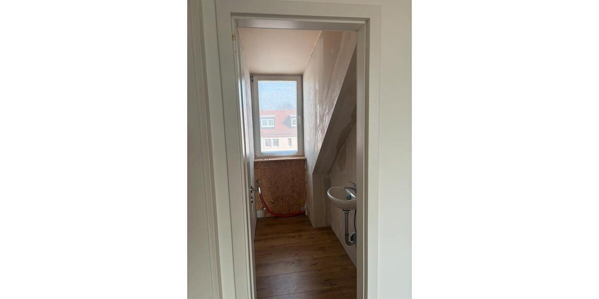Dachgeschoßwohnung Erfurt Daberstedt - 4 Zimmer, 100 m&sup2;, 900&euro; | Angebot:25962245