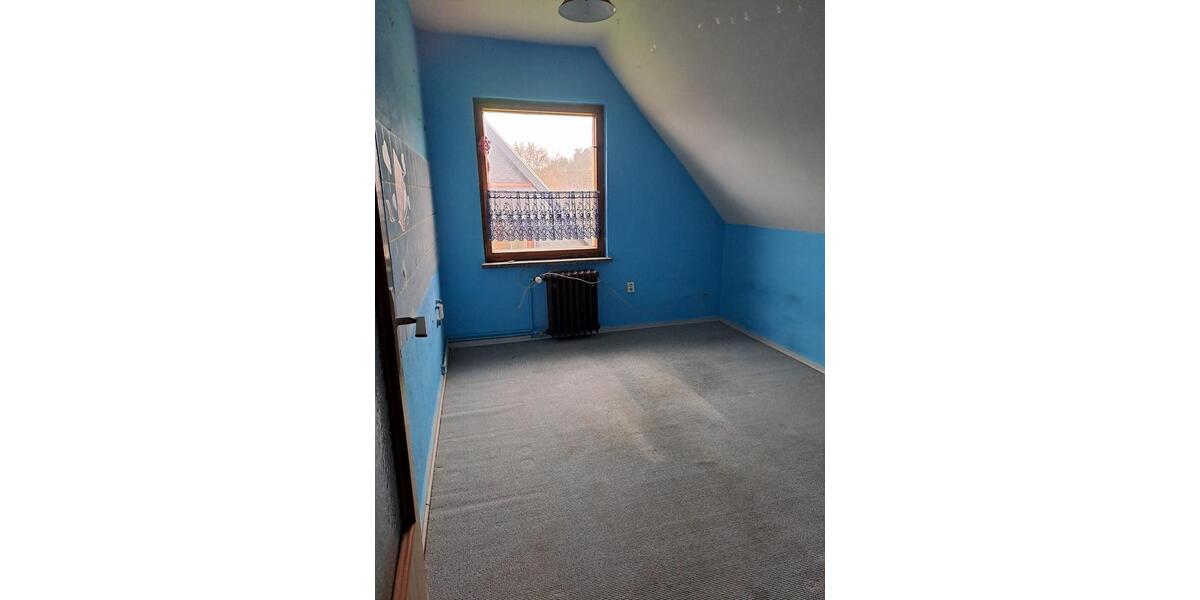 Einfamilienhaus Stadtilm - 7 Zimmer, 120 m&sup2;, 115.000&euro; | Angebot:24533046