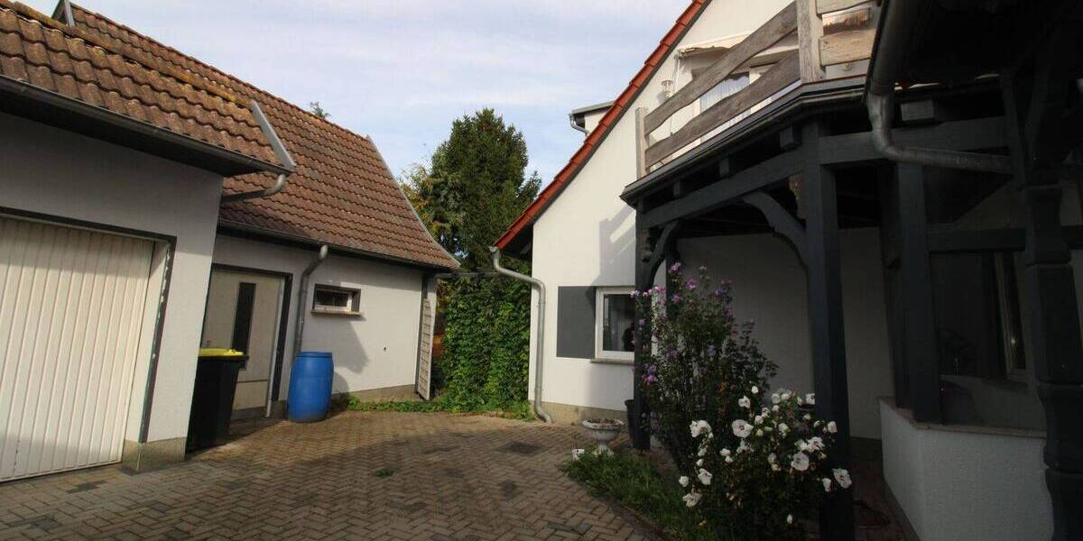 Etagenwohnung Herbsleben - 4 Zimmer, 102 m&sup2;, 185.000&euro; | Angebot:23975467