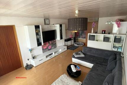 3,5-Zimmer-Erdgeschoßwohnung mit eigenem Garten und Terrasse