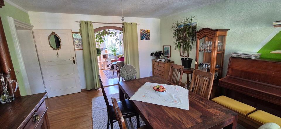 Doppelhaushälfte in Weimar-Parkvorstadt mit kleinem Garten v. pri 11 zimmer