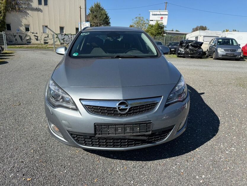 Opel Astra 210.317 km 2.690 € Apolda 99510