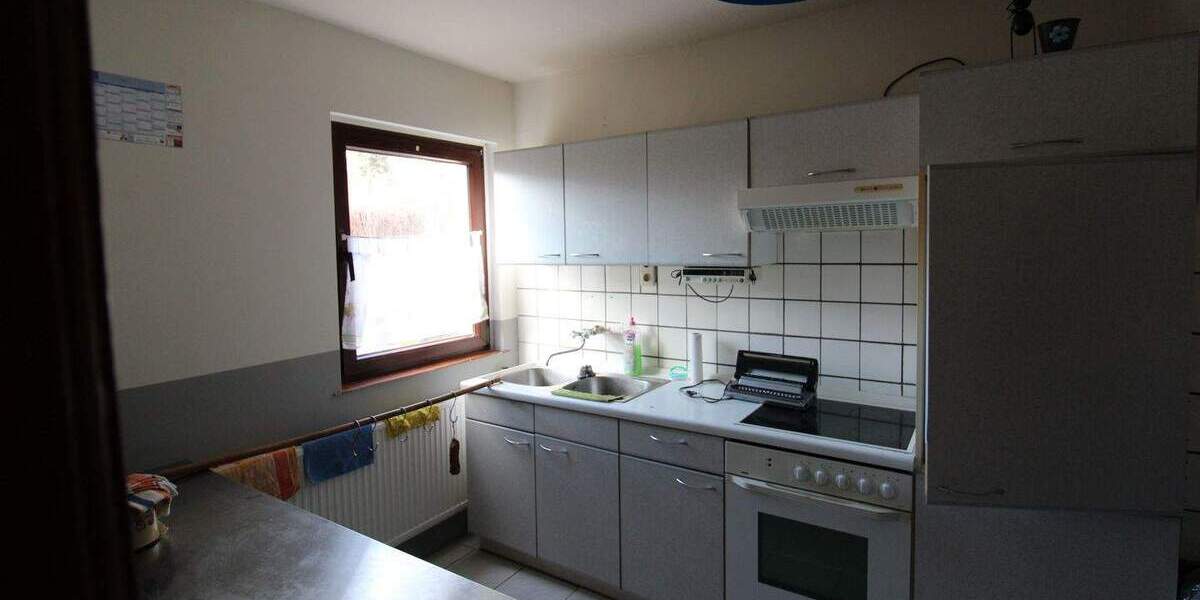 Mehrfamilienhaus, Wohnhaus Tonna Burgtonna - 9 Zimmer, 280 m&sup2;, 245.000&euro; | Angebot:26556935