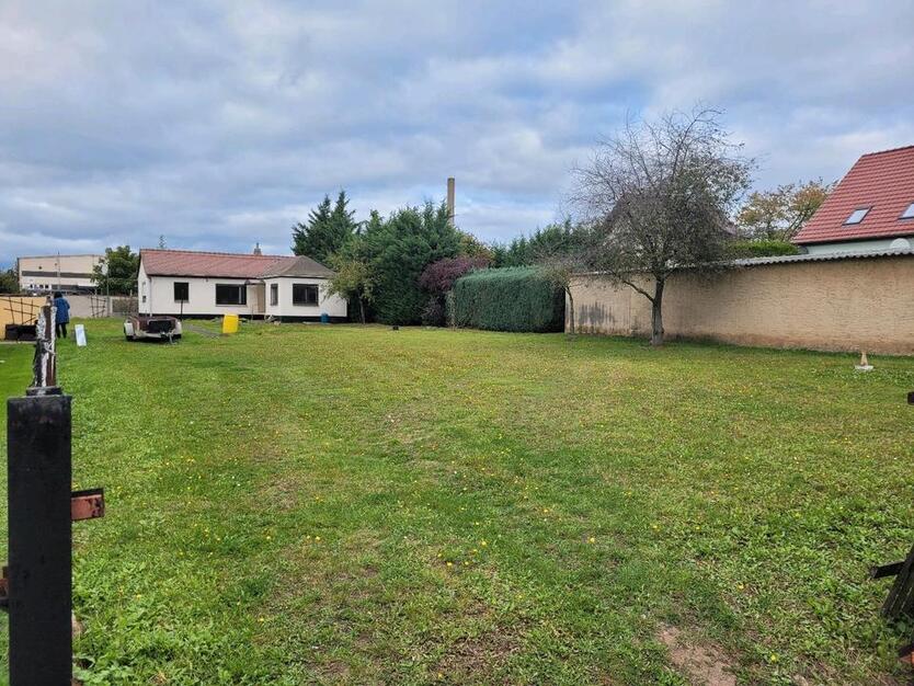 Einfamilienhaus mit Grundstück Vippachedelhausen