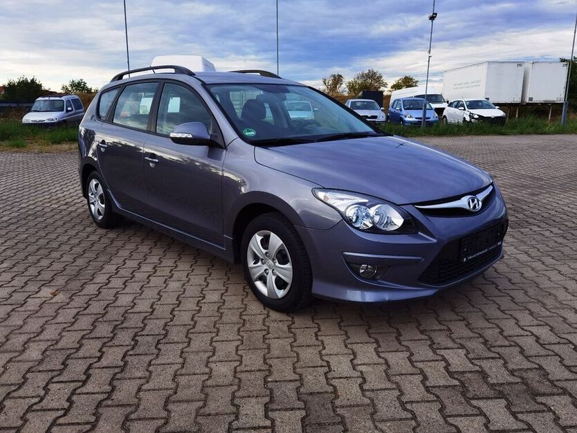 i30