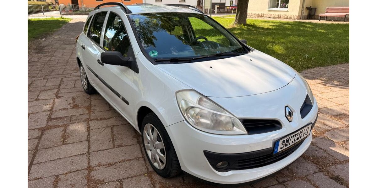 Renault Clio 94.500 km 3.550 &euro; Gebesee 99189