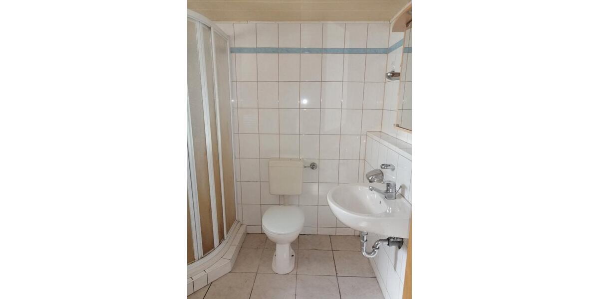 Einfamilienhaus Straußfurt - 6 Zimmer, 140 m&sup2;, 140.000&euro; | Angebot:26360226