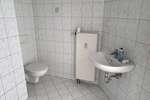 2-Zimmer-DG-Wohnung mit Badewanne - Zentrumsnah