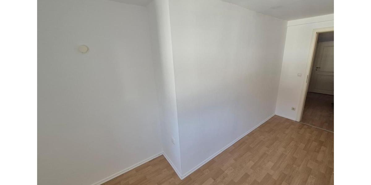 Dachgeschoßwohnung Gotha - 2 Zimmer, 47 m&sup2;, 400&euro; | Angebot:25570574