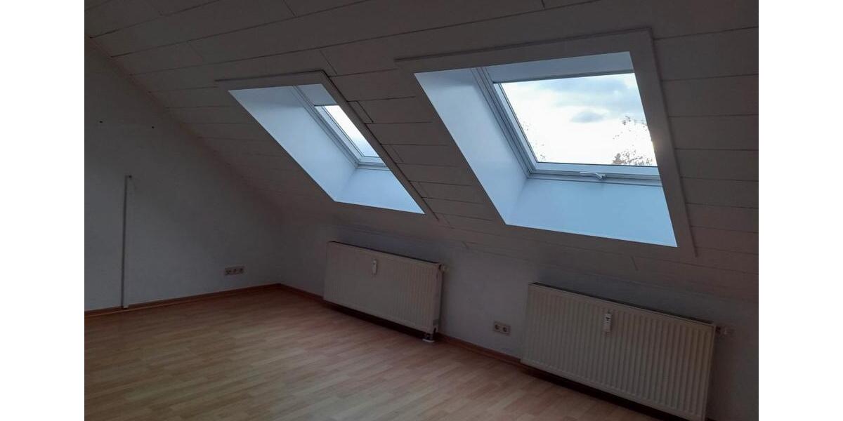 Dachgeschoßwohnung Drei Gleichen - 1 Zimmer, 44 m&sup2;, 36.000&euro; | Angebot:23190985