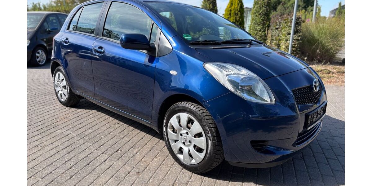 Toyota Yaris 35.000 km 4.000 &euro; Erfurt 99085