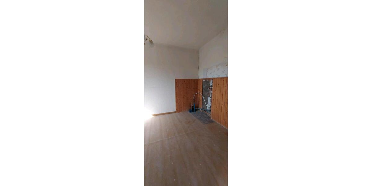 Einfamilienhaus Gotha - 15 Zimmer, 190 m&sup2;, 220.000&euro; | Angebot:26086705