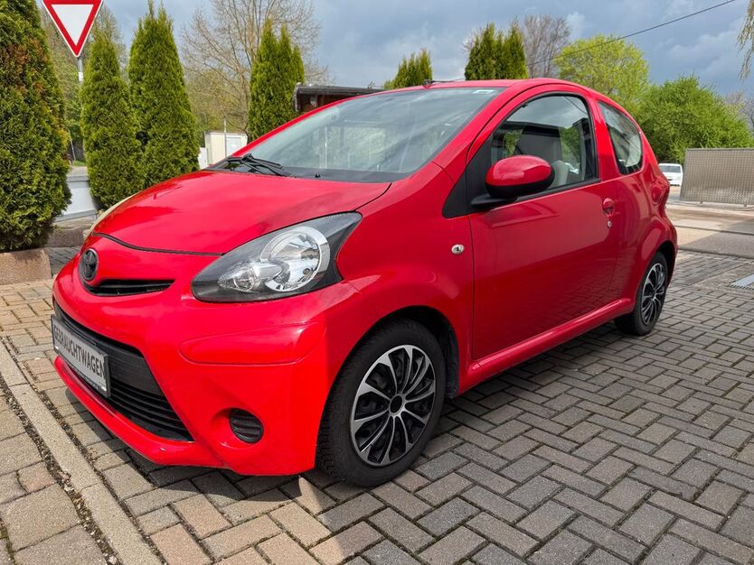 Toyota Aygo (X) 129.400 km 1.990 € Greußen 99718