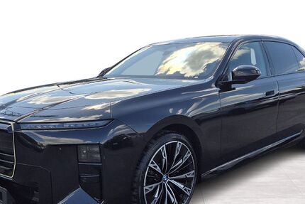 BMW i7 4.999 km 167.998 &euro; Erfurt 99087