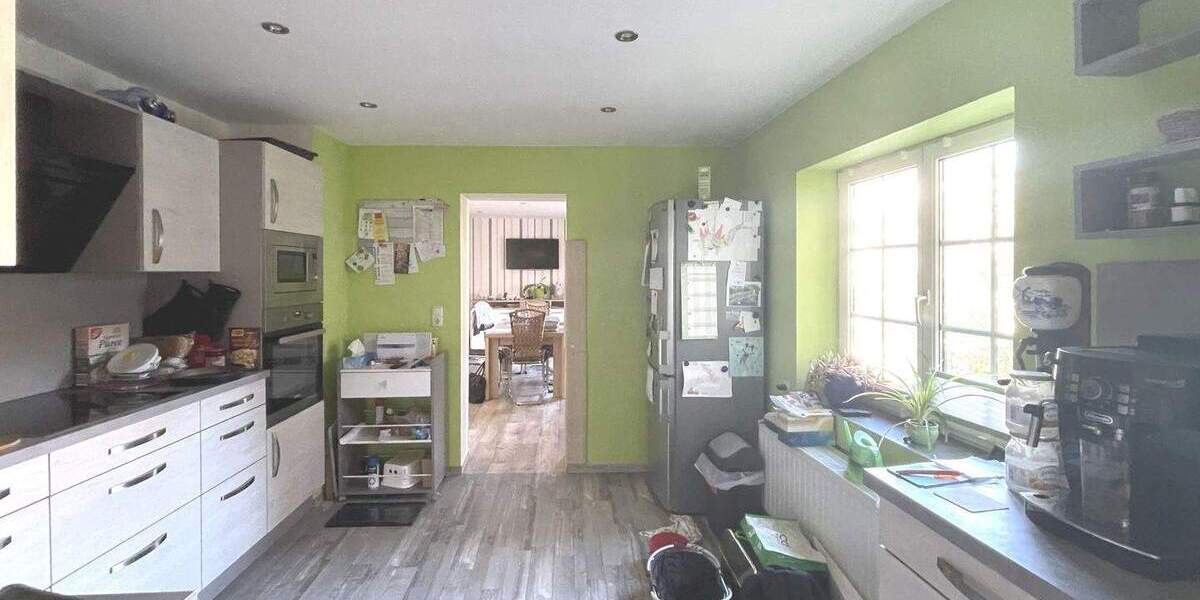 Reihenmittelhaus Greußen - 8 Zimmer, 230 m&sup2;, 140.000&euro; | Angebot:25685506