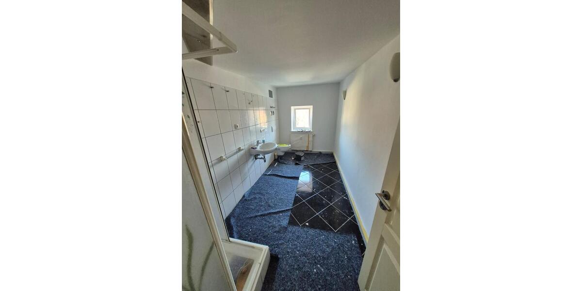 Dachgeschoßwohnung Gotha - 2 Zimmer, 47 m&sup2;, 400&euro; | Angebot:25570574