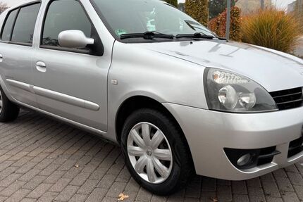 Renault Clio 95.000 km 2.700 € Erfurt 99085