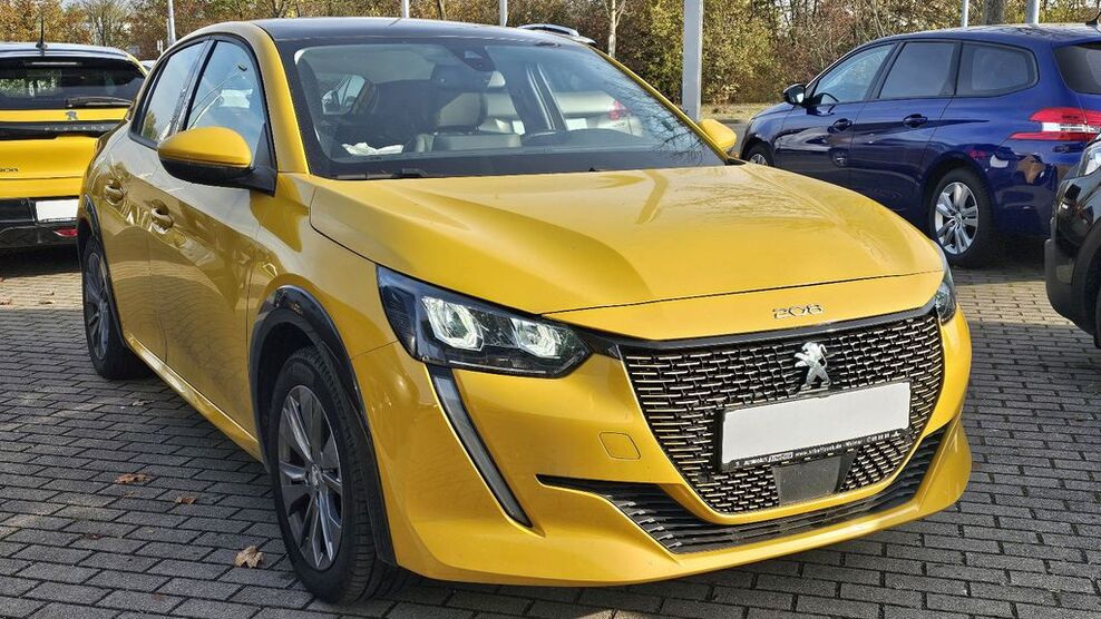 Peugeot 208 33.700 km 16.989 € Weimar 99425