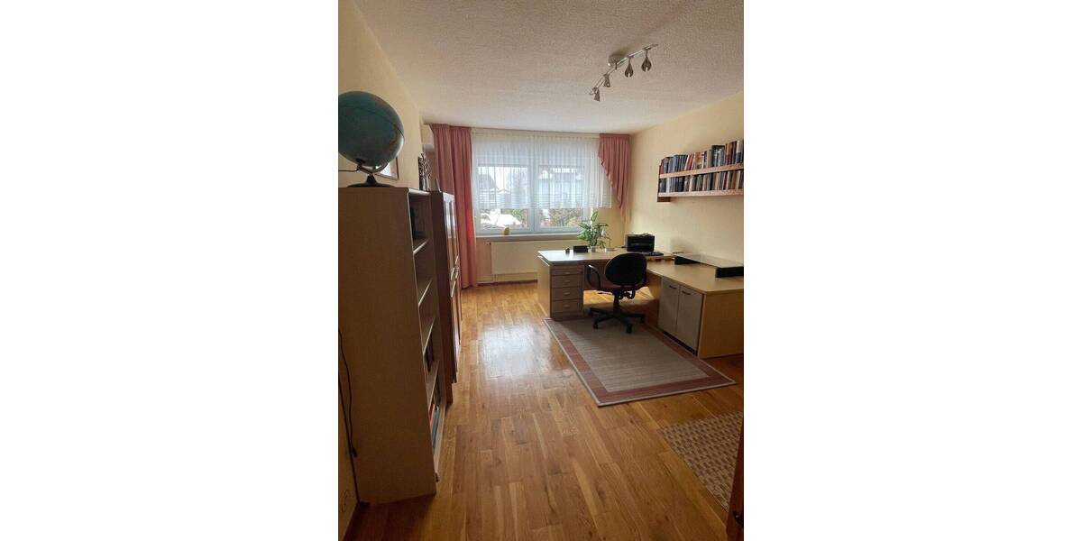 Reihenendhaus Gotha - 8 Zimmer, 167 m&sup2;, 370.000&euro; | Angebot:26731459