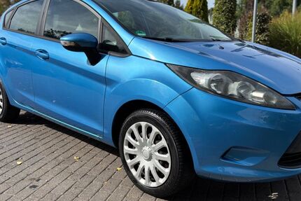 Ford Fiesta 69.900 km 5.500 € Erfurt 99085