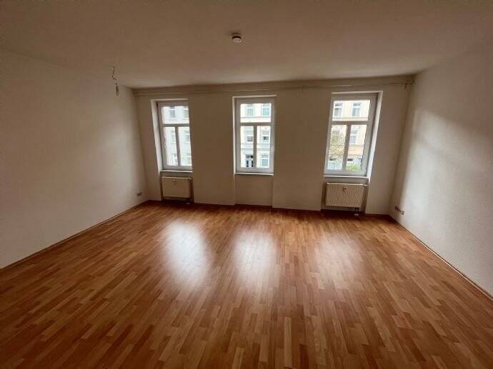 *StudentenWohnung * 1 Raum Wohnung mit Laminat Dusche in der Schwerinerstraße Erfurter-Mühlenviertel