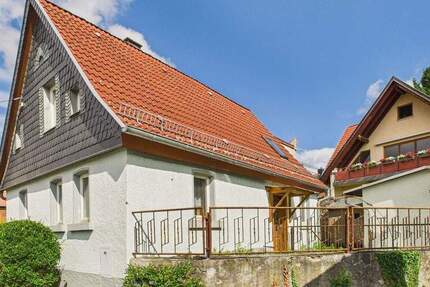 Kleines Einfamilienhaus im Altbau-Stil in idyllischer Lage von Taubach - mit Potenzial zur individuellen Gestaltung 3 zimmer