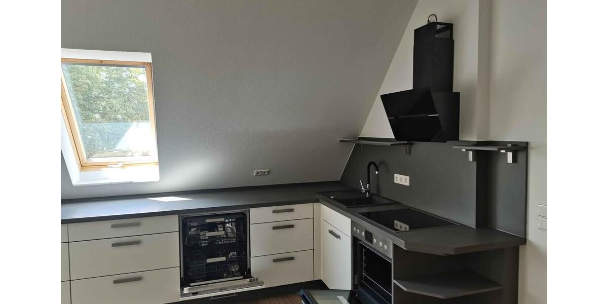 Dachgeschoßwohnung Erfurt - 3 Zimmer, 84 m&sup2;, 880&euro; | Angebot:25367327