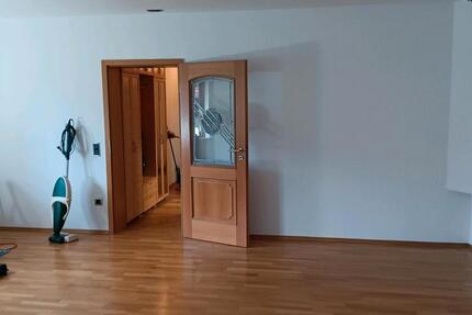 Wohnung Erfurt Linderbach - 2 Zimmer, 66 m&sup2;, 580&euro; | Angebot:27628957
