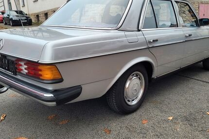 Mercedes-Benz 230 178.500 km 8.699 € Blankenhain 99444