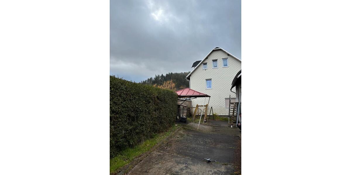 Mehrfamilienhaus, Wohnhaus Geratal Geraberg - 9 Zimmer, 200 m&sup2;, 160.000&euro; | Angebot:24469804