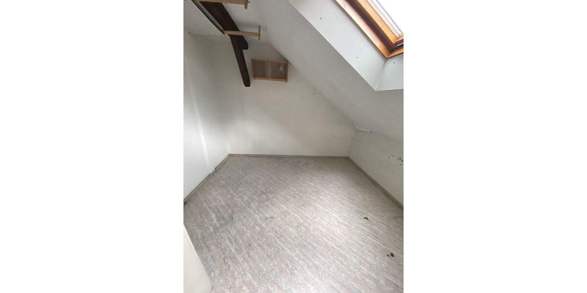 Einfamilienhaus Gotha - 4 Zimmer, 132 m&sup2;, 110.000&euro; | Angebot:25836204