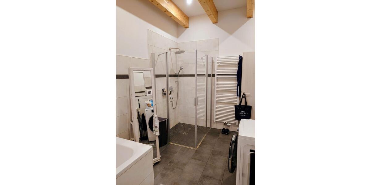 Etagenwohnung Blankenhain - 4 Zimmer, 141 m&sup2;, 1.269&euro; | Angebot:24876942