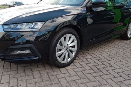 Skoda Octavia 30.400 km 27.900 € Sömmerda 99610