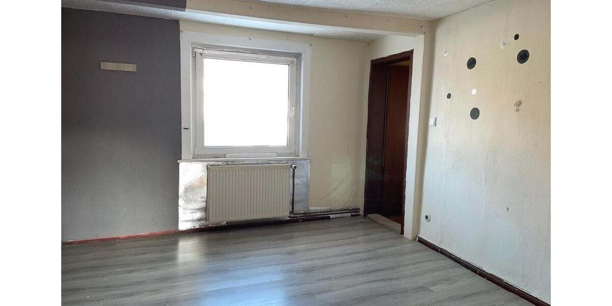 Reihenhaus Sömmerda - 6 Zimmer, 140 m&sup2;, 980&euro; | Angebot:25055728