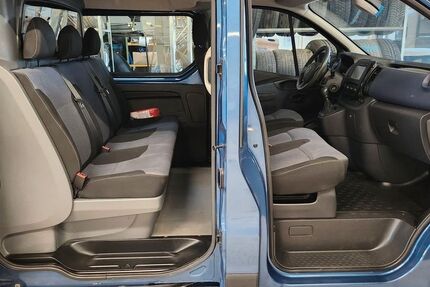 Opel Vivaro 302.000 km 8.990 &euro; Erfurt 99099