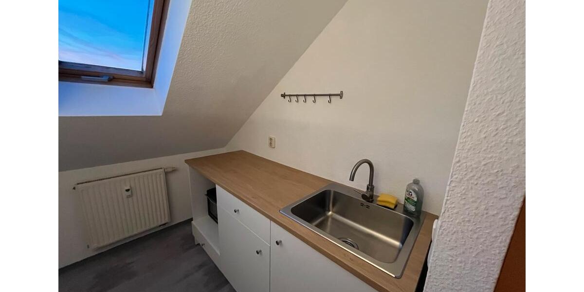 Dachgeschoßwohnung Weimar - 2 Zimmer, 45 m&sup2;, 499&euro; | Angebot:25421287