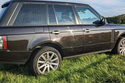 Land Rover Range Rover 250.000 km 11.000 € Gotha 99867