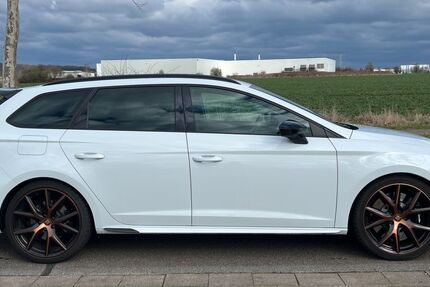 Seat Leon 67.000 km 28.900 &euro; Gotha 99867