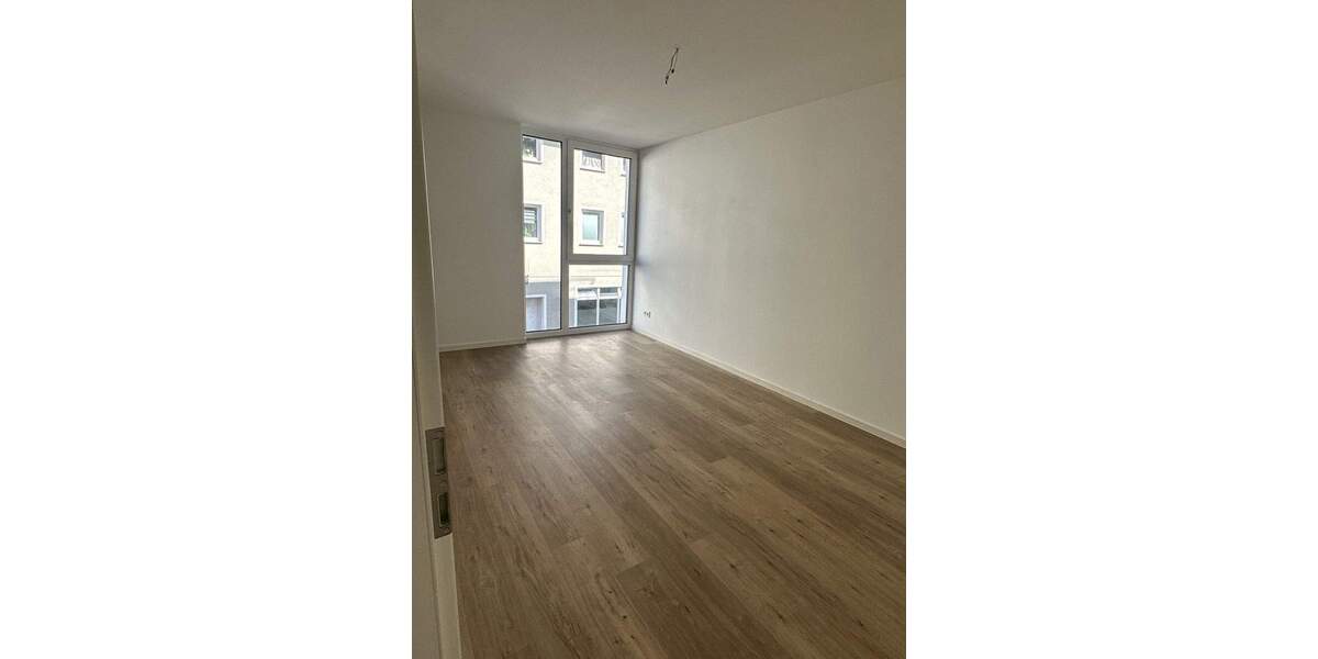 Etagenwohnung Gotha Gotha Nord - 3 Zimmer, 101 m&sup2;, 1.000&euro; | Angebot:24323446