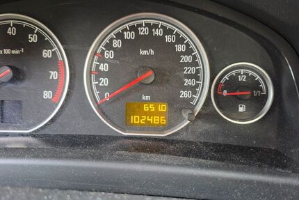 Opel Vectra 102.000 km 2.000 € Geratal 99330