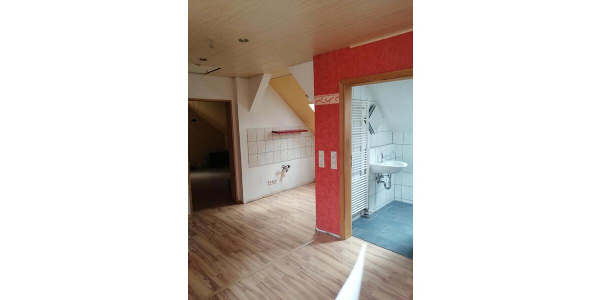Einfamilienhaus Straußfurt - 6 Zimmer, 140 m&sup2;, 140.000&euro; | Angebot:26360226