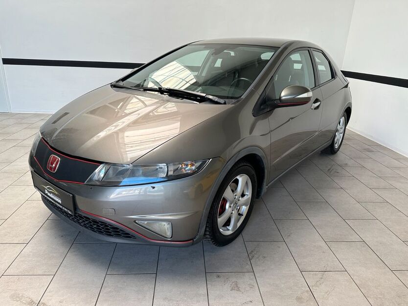 Honda Civic 266.415 km 2.690 € Dachwig 99100