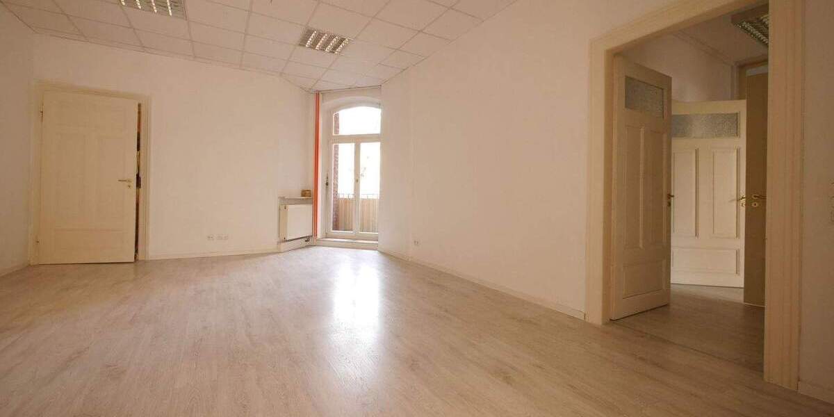 Etagenwohnung Erfurt Altstadt - 3 Zimmer, 134 m&sup2;, 975&euro; | Angebot:26153992