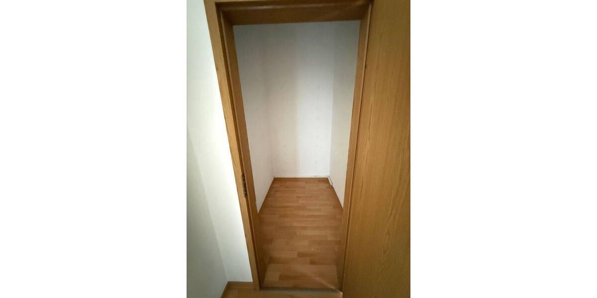 Etagenwohnung Erfurt Johannesvorstadt - 3 Zimmer, 72 m&sup2;, 140.000&euro; | Angebot:26858842