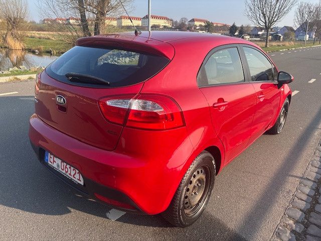 Kia Rio 139.000 km 4.300 &euro; Erfurt 99099