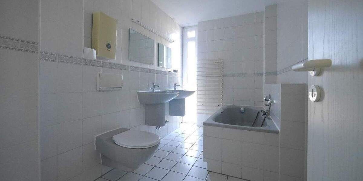 Etagenwohnung Weimar Westvorstadt - 3 Zimmer, 77 m&sup2;, 187.500&euro; | Angebot:25908830